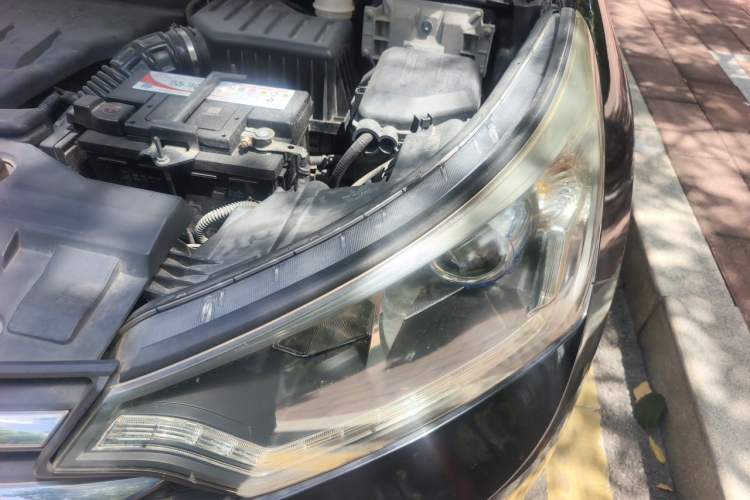 Used Dongfeng Aeolus AX7 2016 2.0L Automatic Zhiyi Trim Engine Bay Left