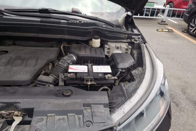 Used Dongfeng Aeolus AX7 2016 2.0L Automatic Zhiyi Trim Engine Bay Left