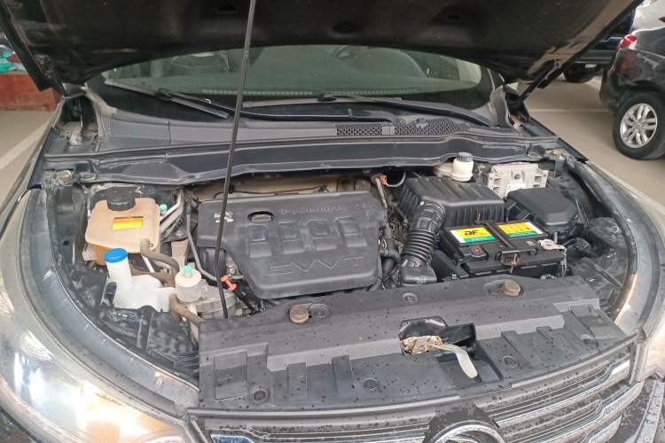 Used Dongfeng Aeolus AX7 2016 2.0L Automatic Zhiyi Trim Engine Bay