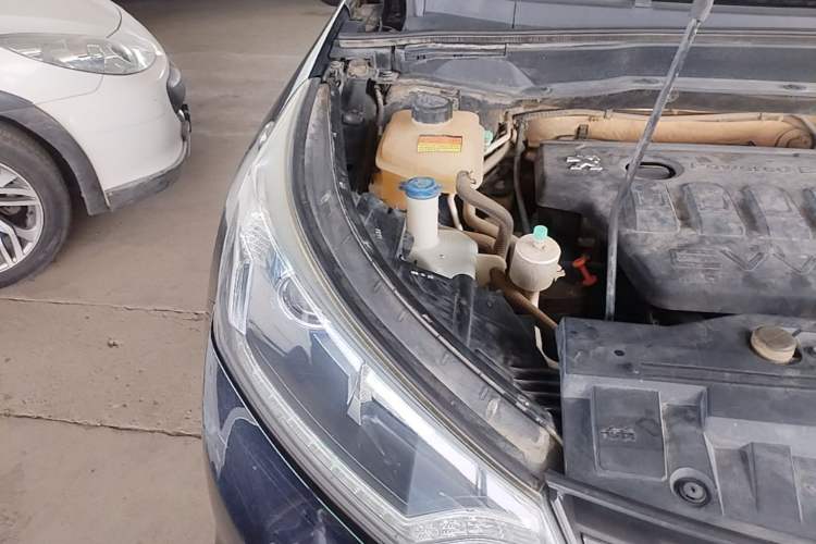Used Dongfeng Aeolus AX7 2016 2.0L Automatic Zhiyi Trim Engine Bay Right