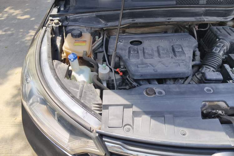 Used Dongfeng Aeolus AX7 2016 2.0L Automatic Zhiyi Trim Engine Bay Right