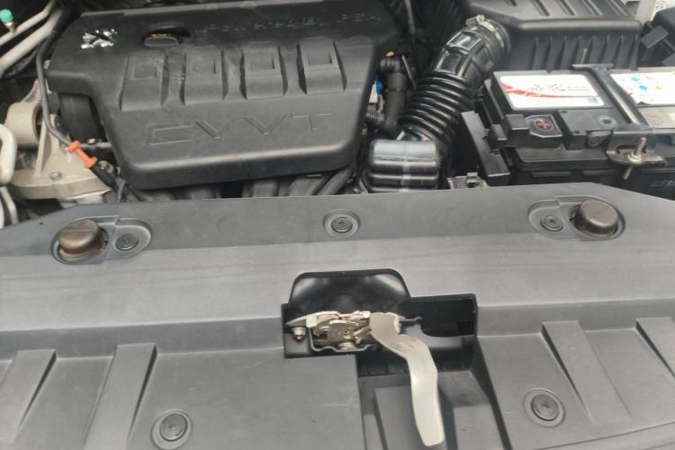 Used Dongfeng Aeolus AX7 2016 2.0L Manual Zhiyi Trim Engine Bay