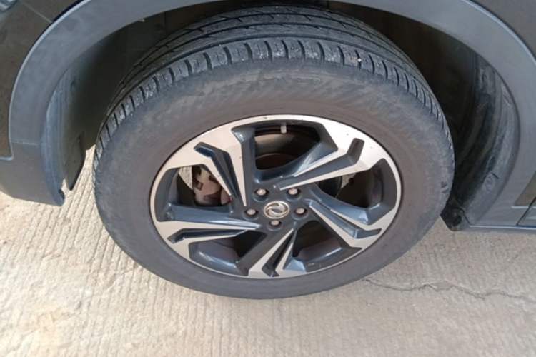 Used Dongfeng Aeolus AX7 2016 1.4T Manual Zhuyue Model Exterior 2