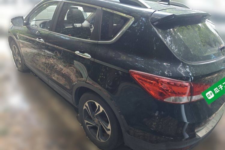 Used Dongfeng Aeolus AX7 2016 2.0L Automatic Zhiyi Trim Exterior 3