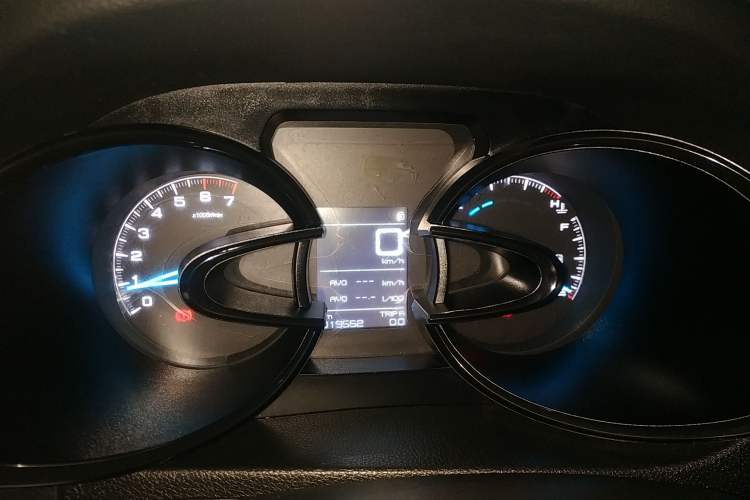 Used Dongfeng Aeolus AX7 2016 1.4T Manual Zhuyue Model Instrument Cluster