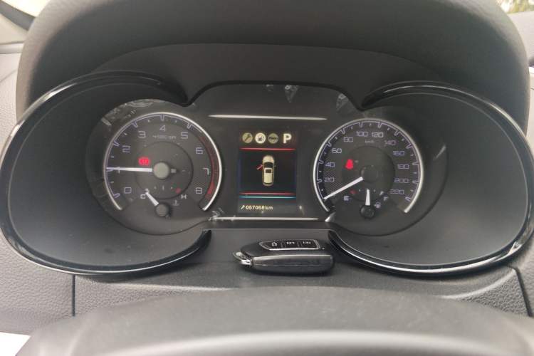 Used Dongfeng Aeolus AX7 2016 2.0L Automatic Zhiyi Trim Instrument Cluster