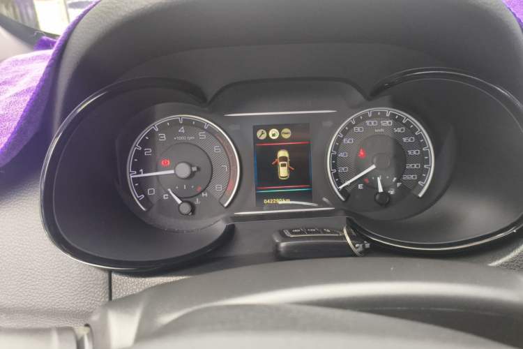 Used Dongfeng Aeolus AX7 2016 2.0L Manual Zhiyi Trim Instrument Cluster