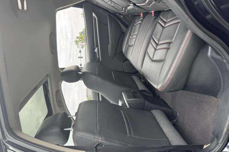 Used Dongfeng Aeolus AX7 2016 2.0L Manual Zhuyue Model Interior 1