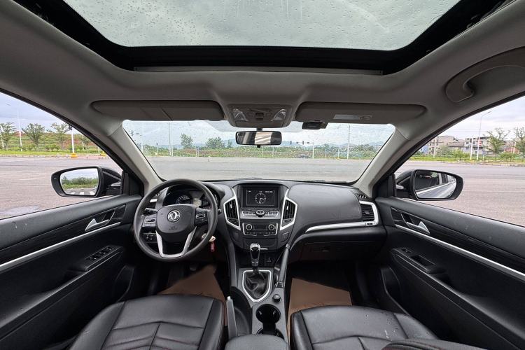 Used Dongfeng Aeolus AX7 2016 2.0L Manual Zhuyue Model Interior 3