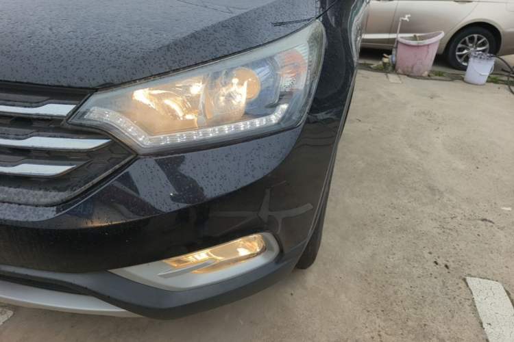 Used Dongfeng Aeolus AX7 2016 2.0L Automatic Zhiyi Trim Left Front Headlight