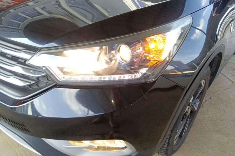 Used Dongfeng Aeolus AX7 2016 1.4T Manual Zhuyue Model Left Front Headlight