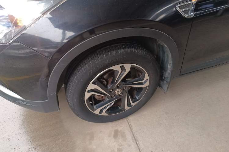 Used Dongfeng Aeolus AX7 2016 2.0L Automatic Zhiyi Trim Left Front Wheel Hub
