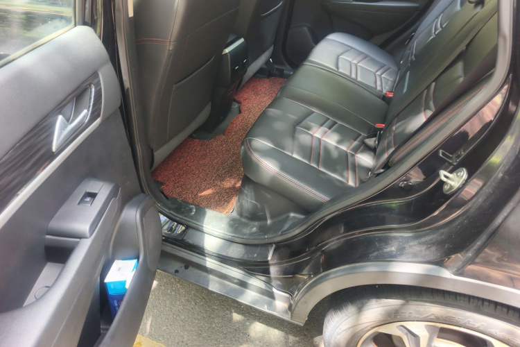 Used Dongfeng Aeolus AX7 2016 2.0L Automatic Zhiyi Trim Left Rear Seat