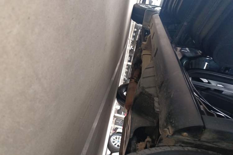 Used Dongfeng Aeolus AX7 2016 2.0L Automatic Zhiyi Trim Left Side Sill