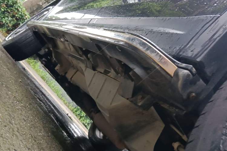 Used Dongfeng Aeolus AX7 2016 2.0L Automatic Zhiyi Trim Left Side Sill