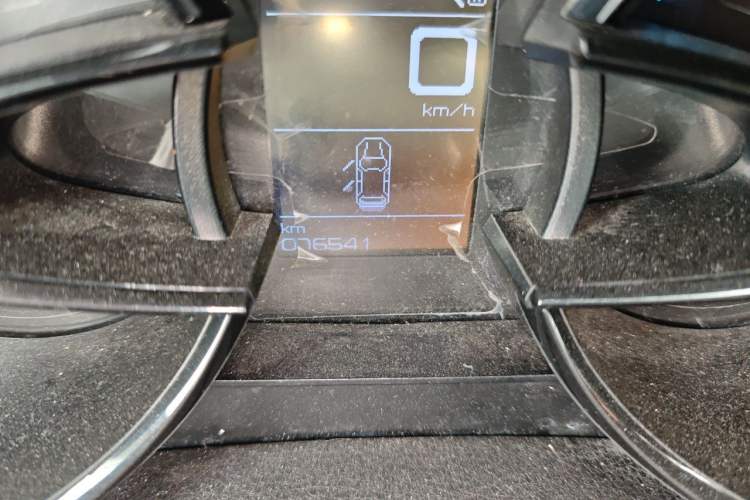 Used Dongfeng Aeolus AX7 2016 1.4T Manual Zhuyue Model Odometer Close Up