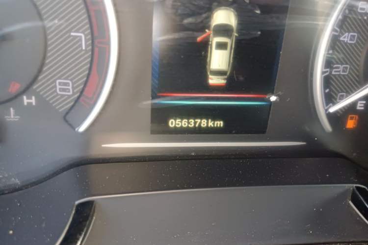 Used Dongfeng Aeolus AX7 2016 2.0L Automatic Zhiyi Trim Odometer Close Up