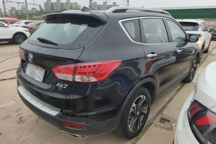 Used Dongfeng Aeolus AX7 2016 2.0L Automatic Zhiyi Trim Rear Right 45 Deg