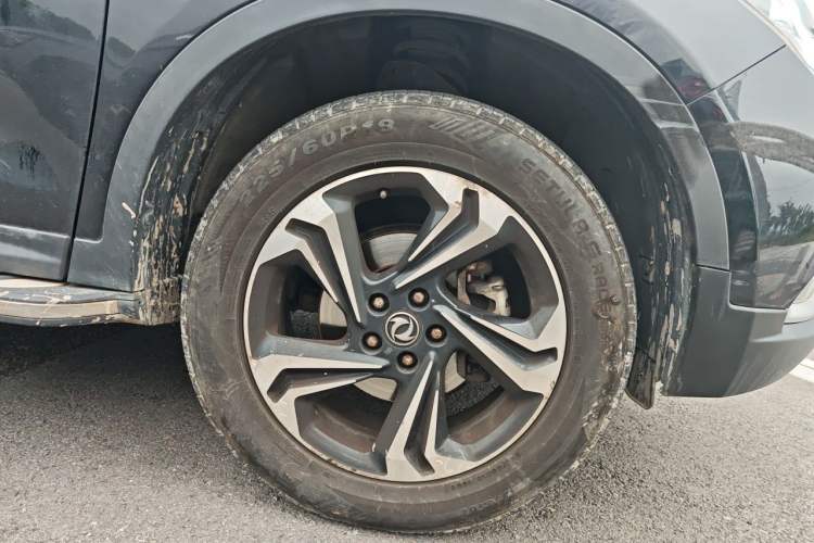 Used Dongfeng Aeolus AX7 2016 1.4T Manual Zhuyue Model Right Front Wheel Hub