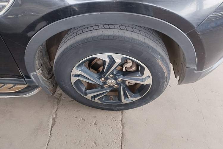 Used Dongfeng Aeolus AX7 2016 2.0L Automatic Zhiyi Trim Right Front Wheel Hub