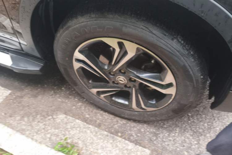 Used Dongfeng Aeolus AX7 2016 2.0L Manual Zhiyi Trim Right Front Wheel Hub