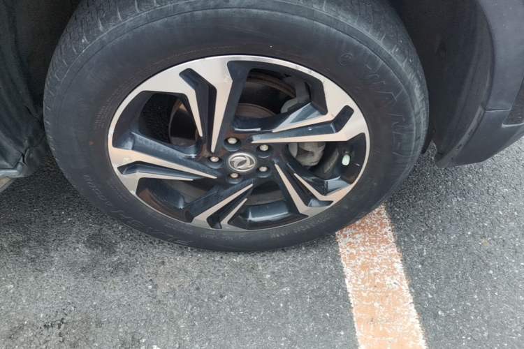 Used Dongfeng Aeolus AX7 2016 2.0L Automatic Zhiyi Trim Right Front Wheel Hub