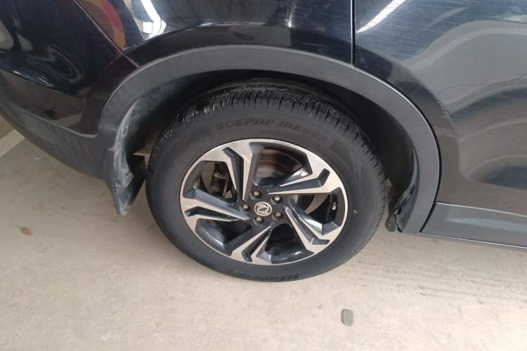 Used Dongfeng Aeolus AX7 2016 2.0L Automatic Zhiyi Trim Right Rear Wheel Hub