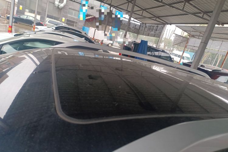 Used Dongfeng Aeolus AX7 2016 2.0L Automatic Zhiyi Trim Roof