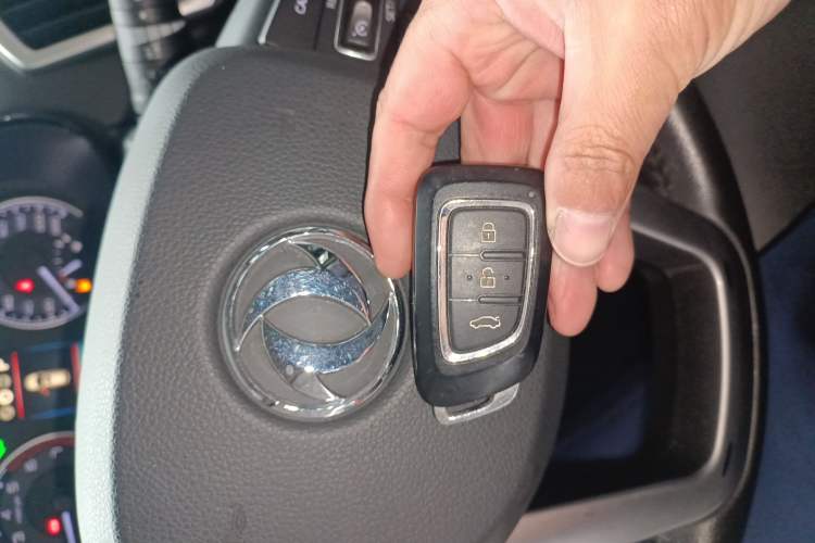 Used Dongfeng Aeolus AX7 2016 2.0L Automatic Zhiyi Trim Vehicle Key
