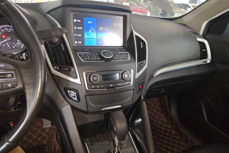 Used Dongfeng Aeolus AX7 2016 2.0L Automatic Zhiyi Trim Audio And AC Panel