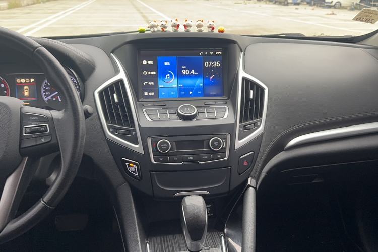 Used Dongfeng Aeolus AX7 2016 2.0L Automatic Zhiyi Trim Audio And AC Panel