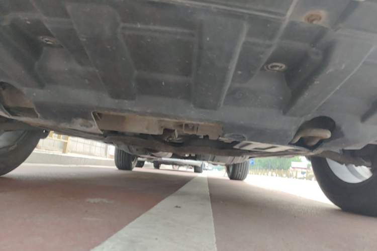 Used Dongfeng Aeolus AX7 2016 2.0L Automatic Zhiyi Trim Chassis Front