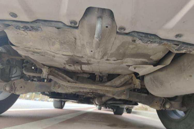 Used Dongfeng Aeolus AX7 2016 2.0L Automatic Zhiyi Trim Chassis Rear