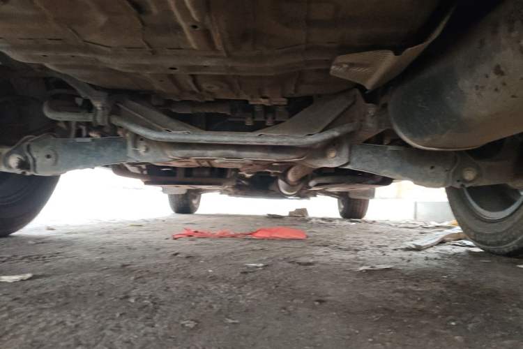 Used Dongfeng Aeolus AX7 2016 2.0L Automatic Zhiyi Trim Chassis Rear