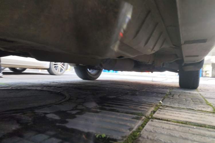 Used Dongfeng Aeolus AX7 2016 2.0L Automatic Zhiyi Trim Chassis Rear Right