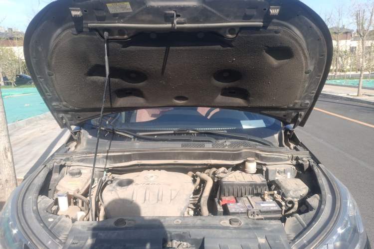 Used Dongfeng Aeolus AX7 2016 1.4T Manual Zhuyue Model Engine Bay