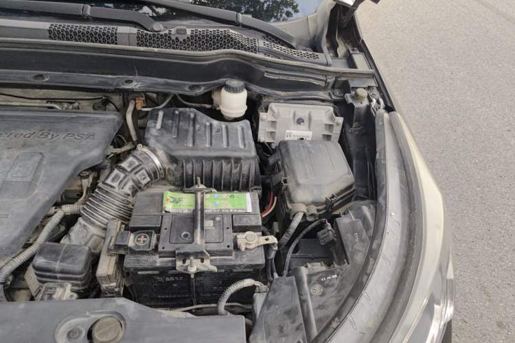 Used Dongfeng Aeolus AX7 2016 2.0L Automatic Zhiyi Trim Engine Bay Left