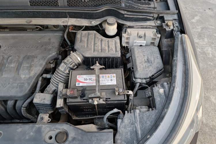 Used Dongfeng Aeolus AX7 2016 2.0L Automatic Zhiyi Trim Engine Bay Left