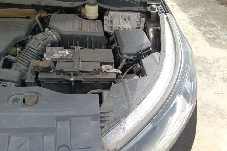 Used Dongfeng Aeolus AX7 2016 2.0L Manual Zhiyi Trim Engine Bay Left