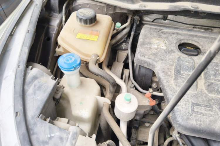 Used Dongfeng Aeolus AX7 2016 2.0L Automatic Zhiyi Trim Engine Bay Right