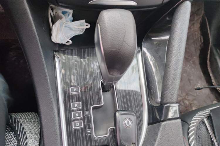 Used Dongfeng Aeolus AX7 2016 2.0L Automatic Zhiyi Trim Gear Lever