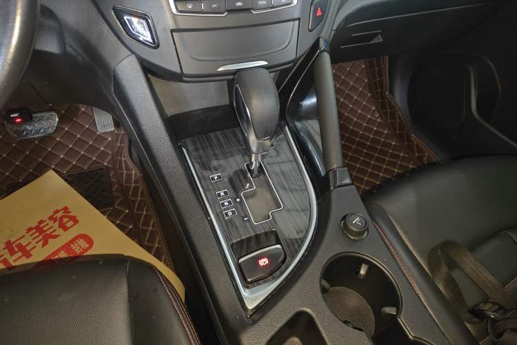 Used Dongfeng Aeolus AX7 2016 2.0L Automatic Zhiyi Trim Gear Lever