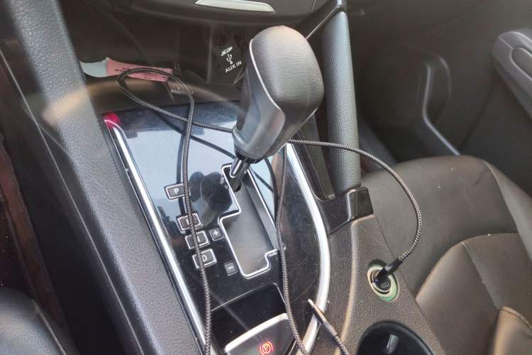 Used Dongfeng Aeolus AX7 2016 2.0L Automatic Zhiyi Trim Gear Lever