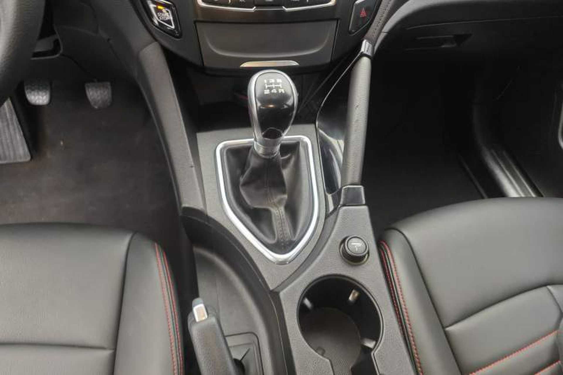 Used Dongfeng Aeolus AX7 2016 1.4T Manual Zhuyue Model Gear Lever