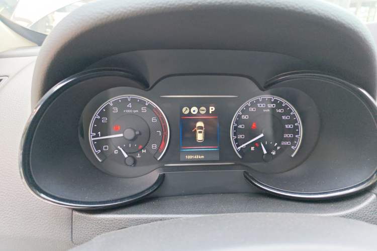 Used Dongfeng Aeolus AX7 2016 2.3L Automatic ZhiZun Version Instrument Cluster