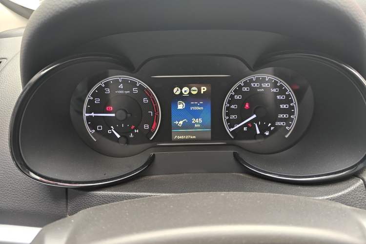 Used Dongfeng Aeolus AX7 2016 2.0L Automatic Zhiyi Trim Instrument Cluster