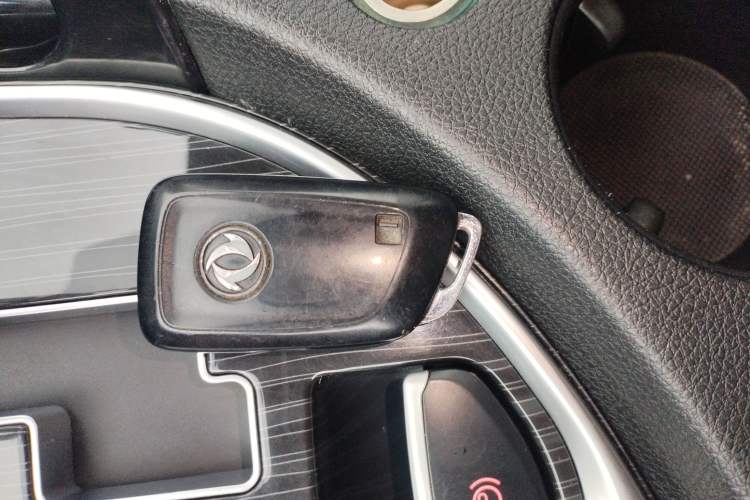 Used Dongfeng Aeolus AX7 2016 2.0L Automatic Zhiyi Trim Interior 1