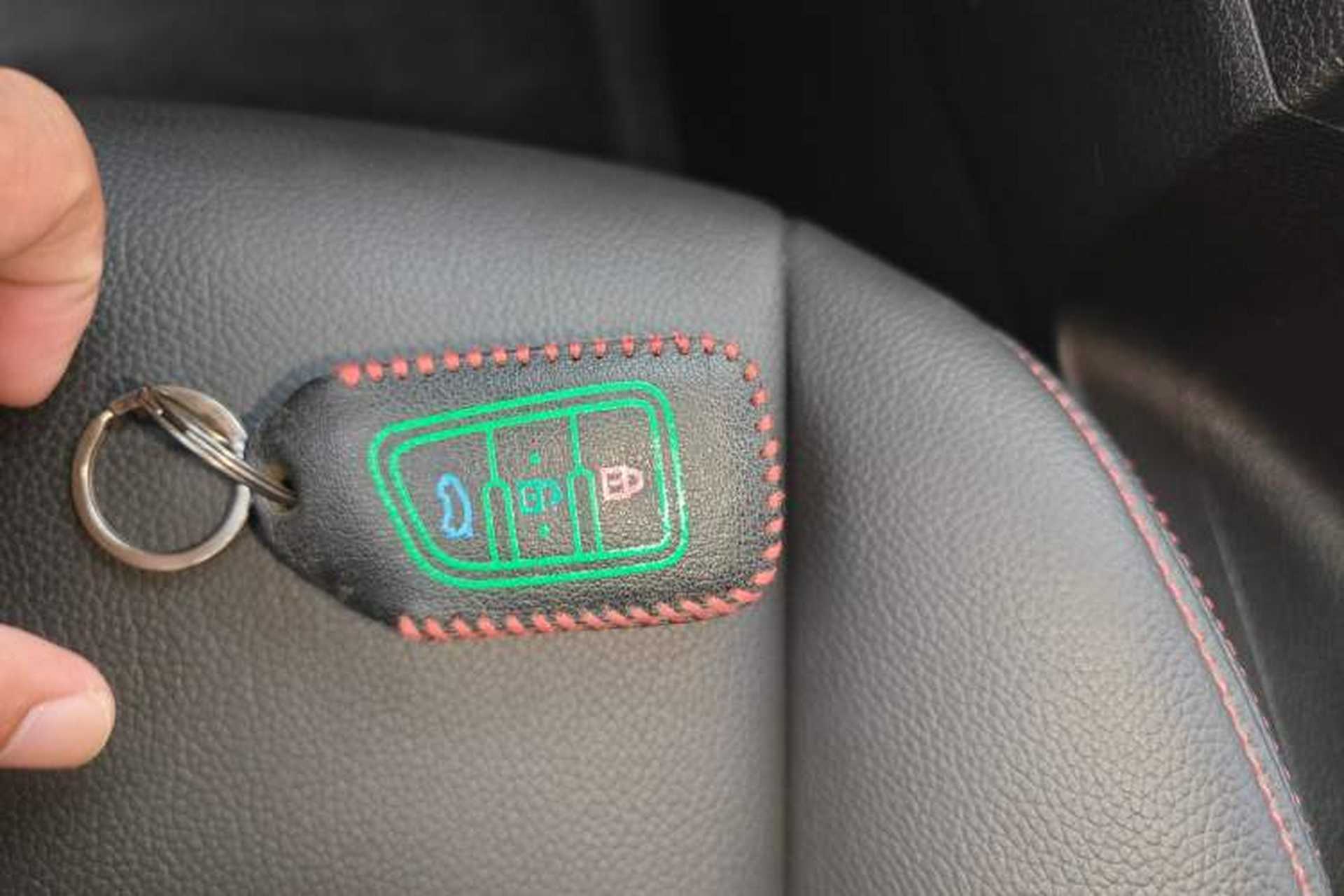 Used Dongfeng Aeolus AX7 2016 1.4T Manual Zhuyue Model Interior 1
