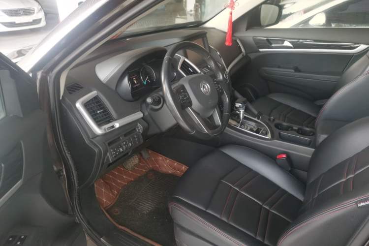 Used Dongfeng Aeolus AX7 2016 2.0L Automatic Zhiyi Trim Interior 2