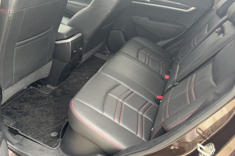Used Dongfeng Aeolus AX7 2016 2.0L Automatic Zhiyi Trim Interior 2